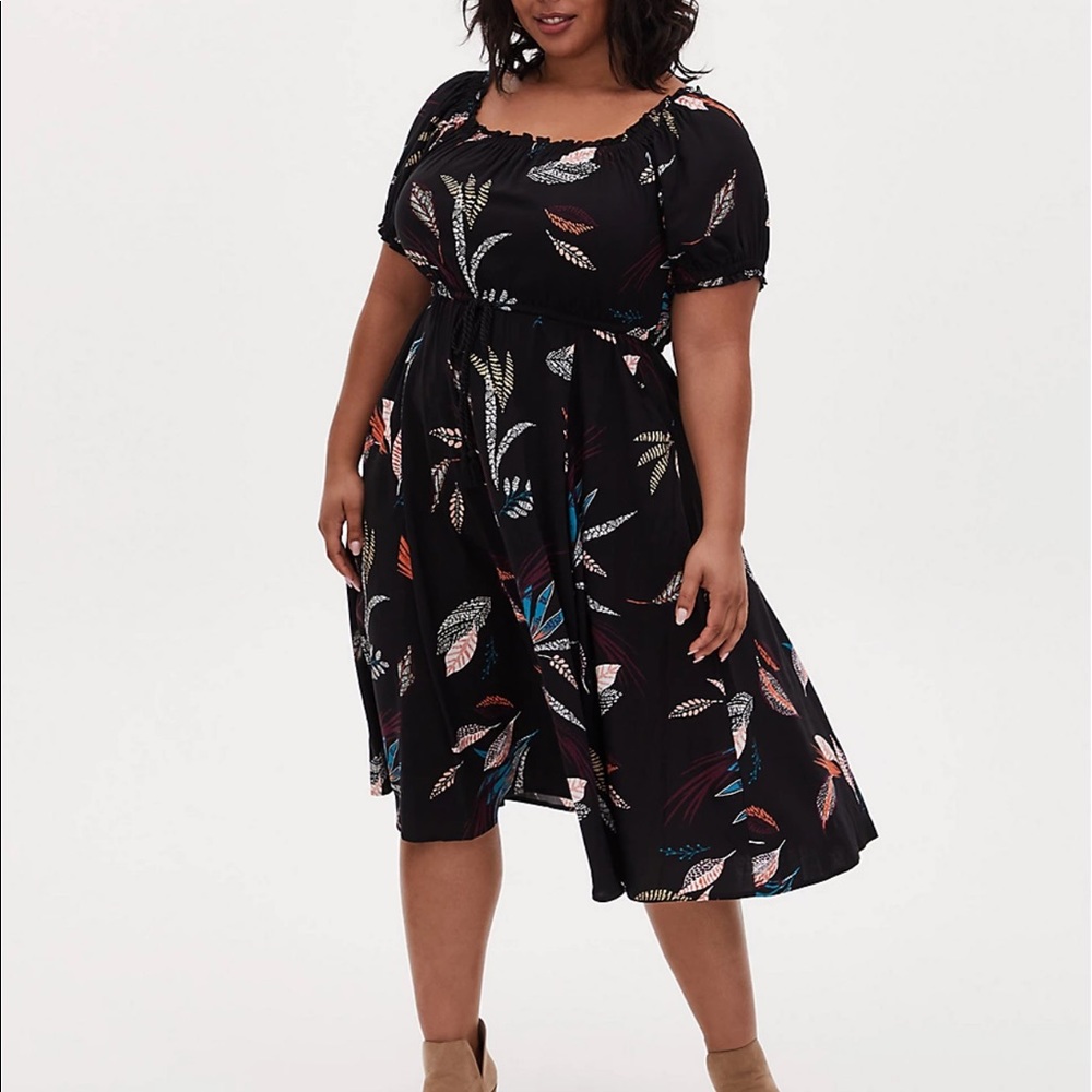 Torrid Black & Milti Leaf Challis Peasant Midi Dress